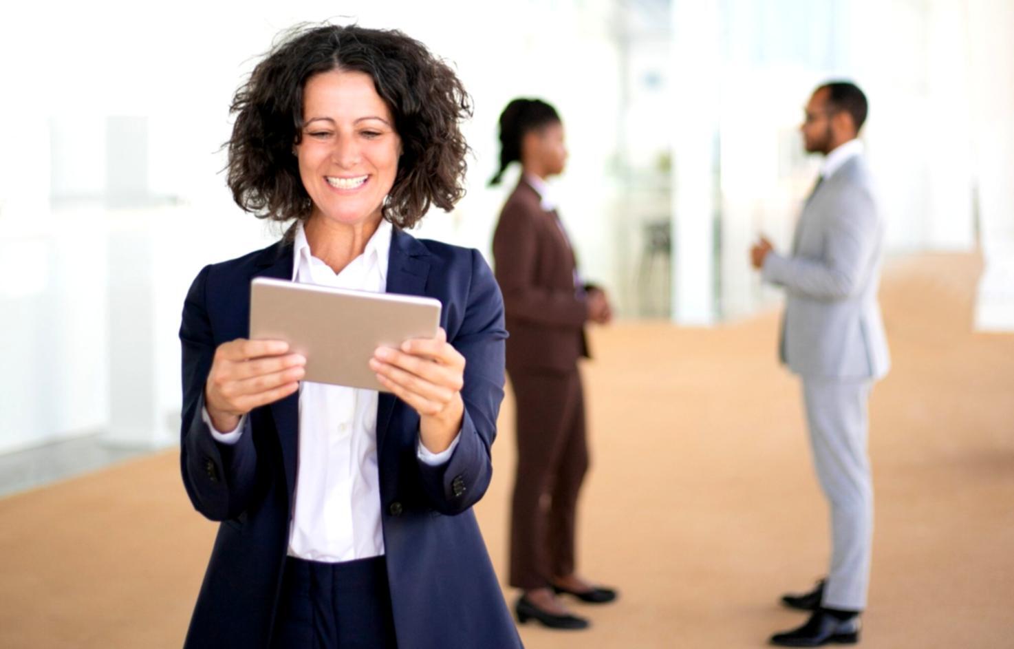 Session de travail en petit groupe avec analyse de cas pratiques